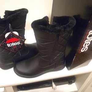 Boots , yes zippers are on both sides